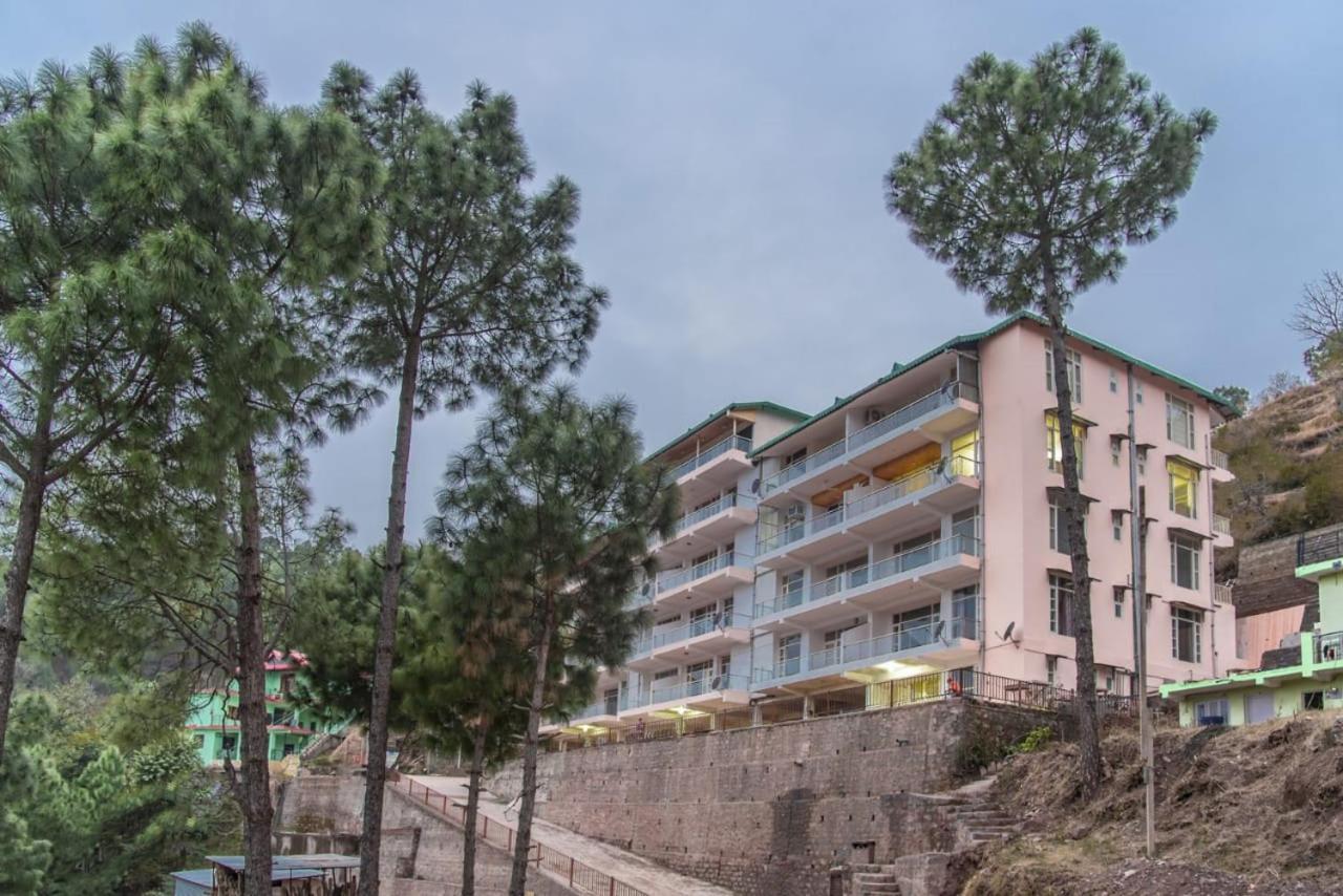 The Western Heights I Serviced Apartments I Pvt Balcony I Lift I Peacefull Area I Family Accomodation I Kasauli I By Exotic Stays Luaran gambar