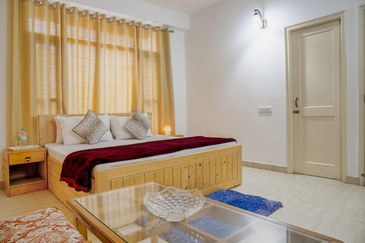 The Western Heights I Serviced Apartments I Pvt Balcony I Lift I Peacefull Area I Family Accomodation I Kasauli I By Exotic Stays Luaran gambar