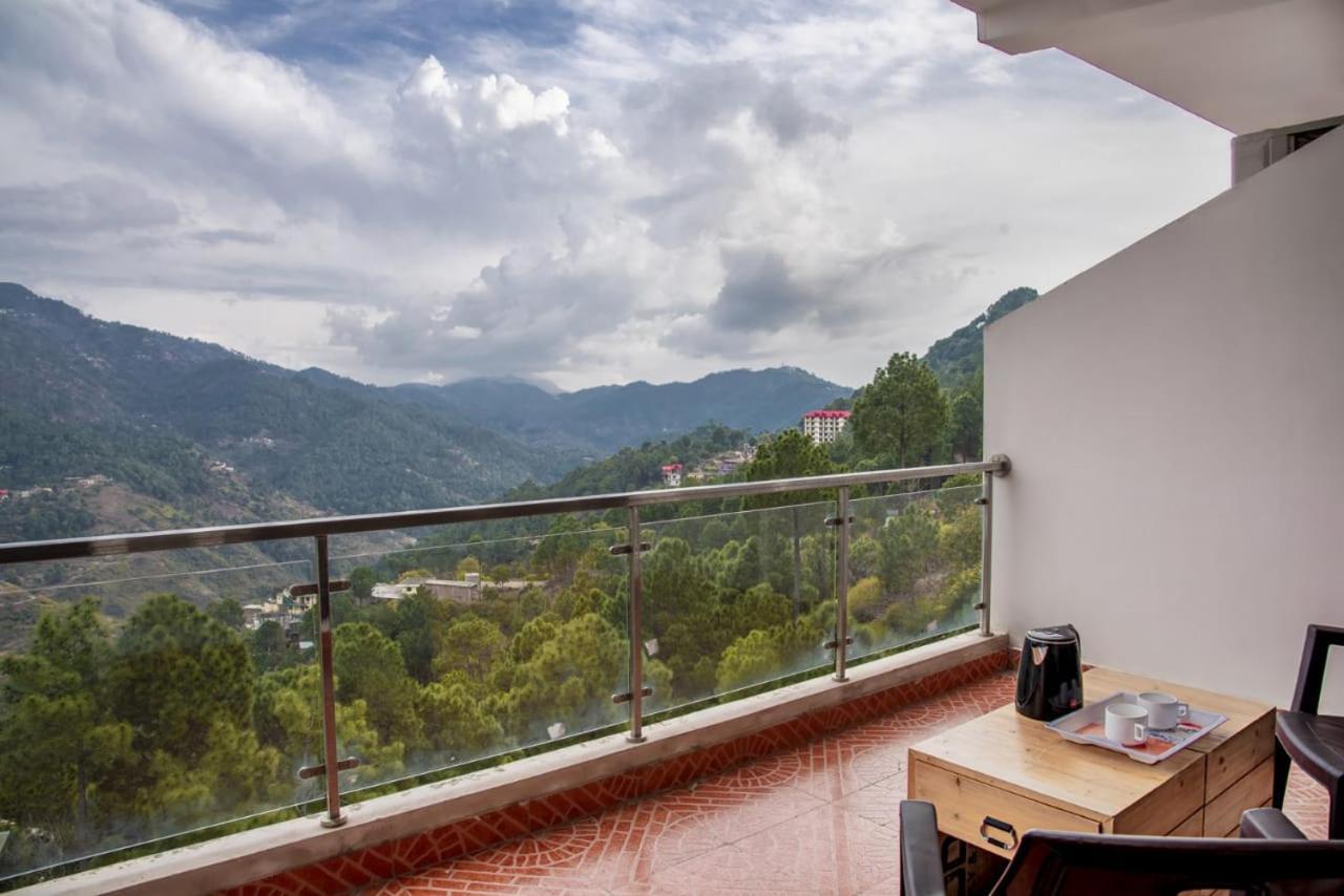 The Western Heights I Serviced Apartments I Pvt Balcony I Lift I Peacefull Area I Family Accomodation I Kasauli I By Exotic Stays Luaran gambar